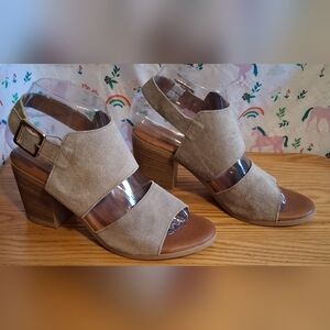 EUC L'artigiano Lucchese Beige Suede Casual Block Heel Sandal Shoe SZ 7.5 38EU